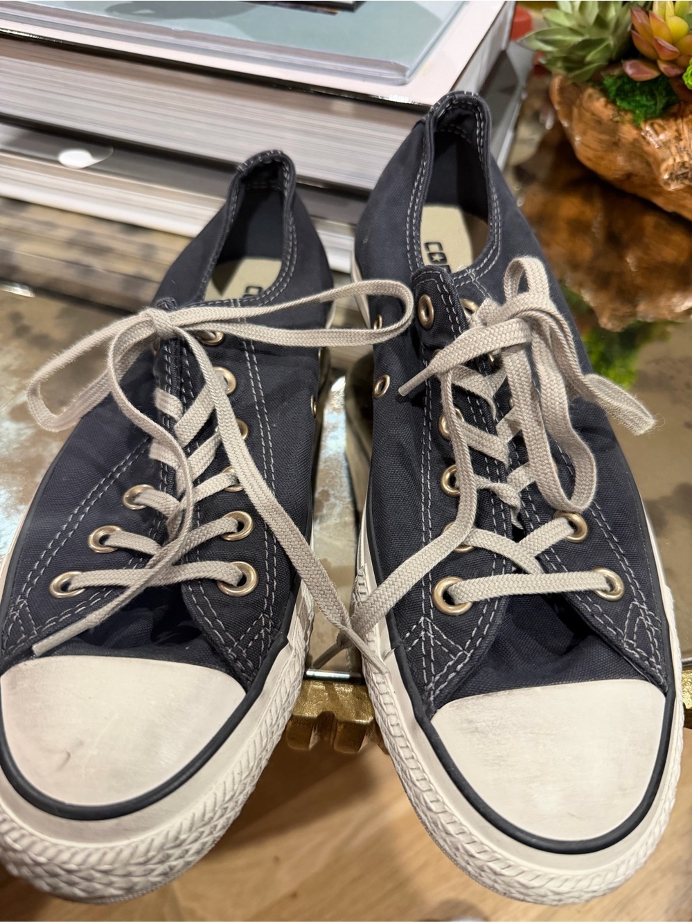 Converse low top sneakers size 8.5
